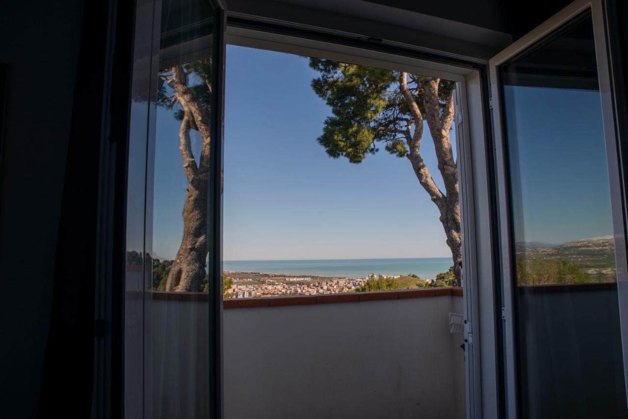 B&B Luna Blu Montesilvano Marina Esterno foto